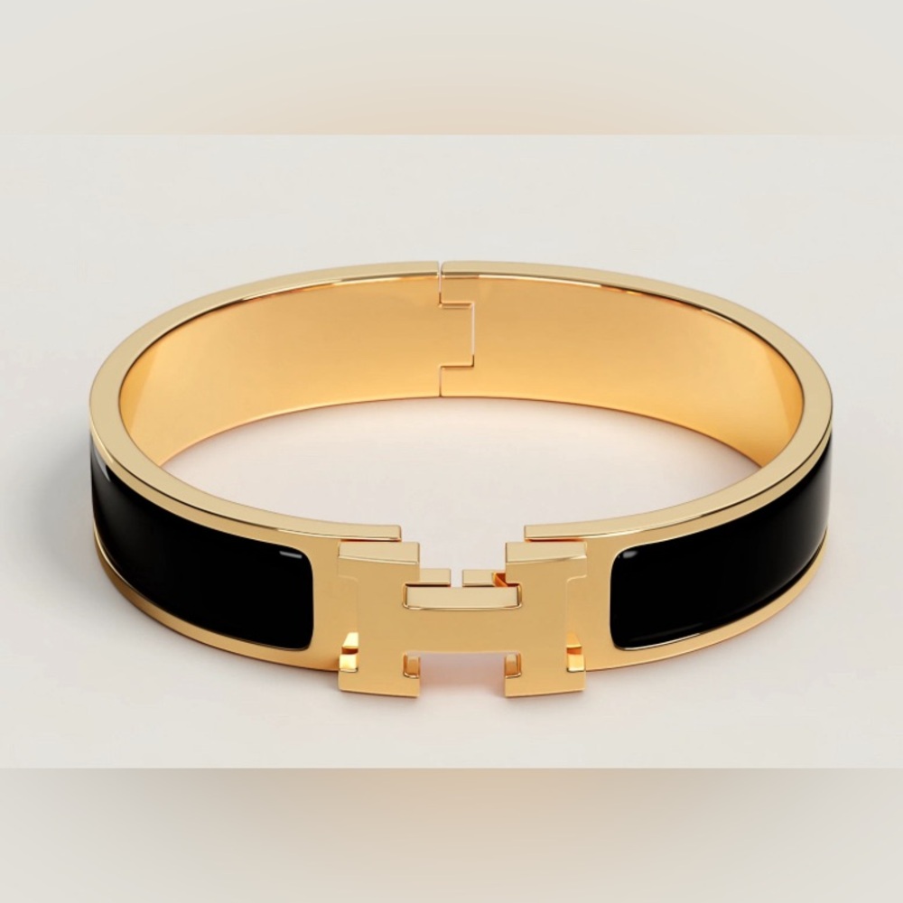 Hermes Clic H Bracelet Bangle Yellow Gold Black PM Size